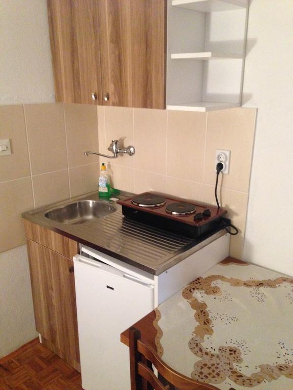 Apartments Aleksic 수토모레 객실 사진