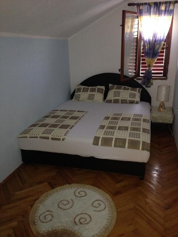 Apartments Aleksic 수토모레 객실 사진