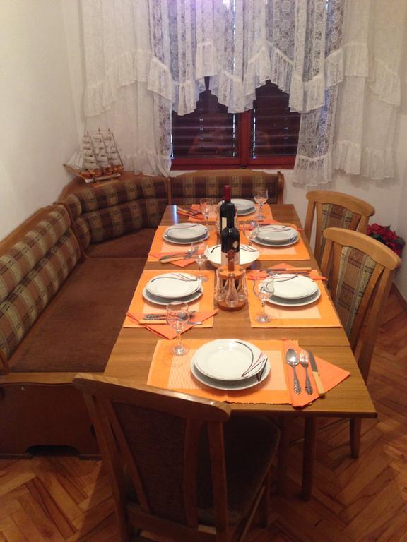 Apartments Aleksic 수토모레 외부 사진