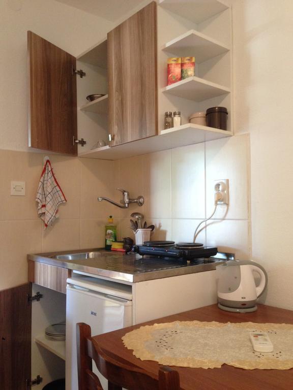 Apartments Aleksic 수토모레 외부 사진