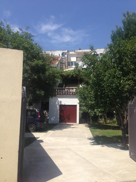 Apartments Aleksic 수토모레 외부 사진