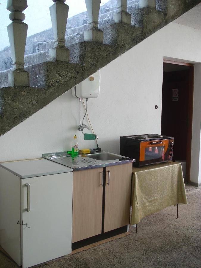 Apartments Aleksic 수토모레 외부 사진